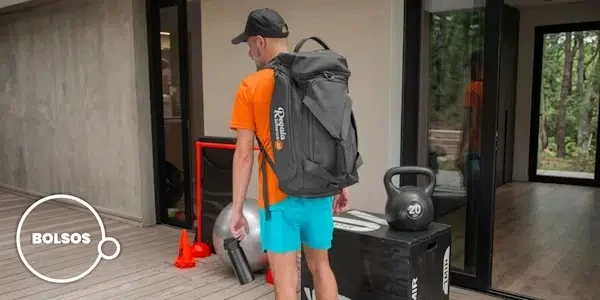 BOLSOS DEPORTIVOS GIMNASIO GYM Y PARA VIAJES PERSONALIZADOS CORPORATIVOS PUBLICITARIOS